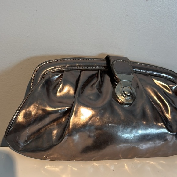French Connection Metallic vinyl gray/Silver Clutch Bag - Picture 2 of 6